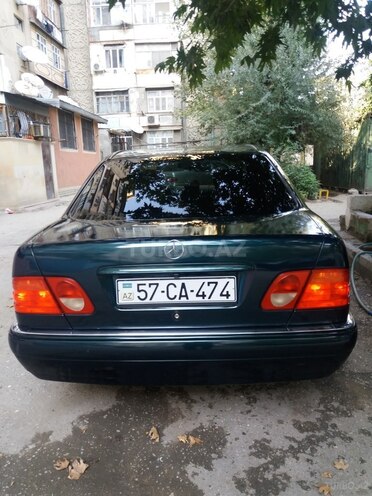 Mercedes E 230 1996, 276,219 km - 2.3 l - Bakı