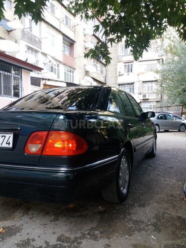 Mercedes E 230 1996, 276,219 km - 2.3 l - Bakı