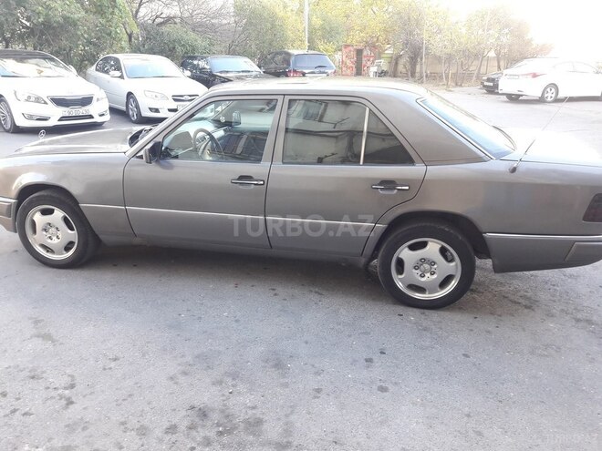 Mercedes E 200 1992, 130,000 km - 2.0 л - Xırdalan