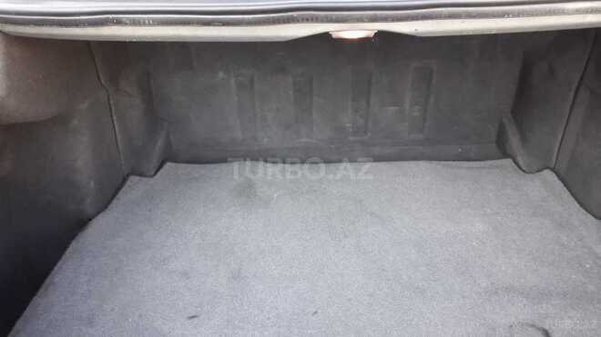 Mercedes E 220 2001, 267,000 km - 2.2 l - Bakı