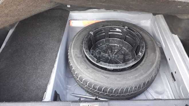 Mercedes E 220 2001, 267,000 km - 2.2 l - Bakı