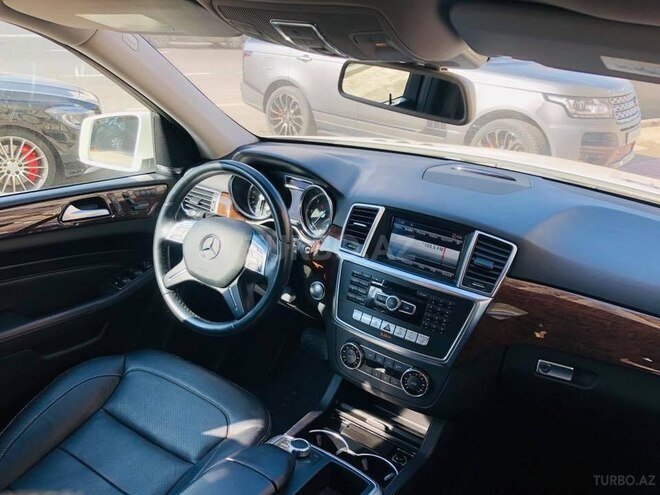 Mercedes ML 350 2013, 114,820 km - 3.0 l - Bakı