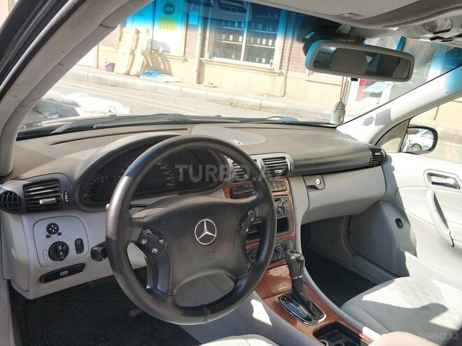 Mercedes C 200 2000, 318,000 km - 2.0 l - Bakı