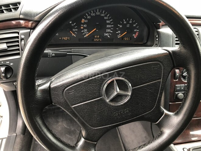 Mercedes E 230 1997, 225,276 km - 2.3 l - Xırdalan