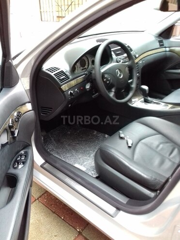 Mercedes E 320 2003, 187,000 km - 3.2 l - Xırdalan