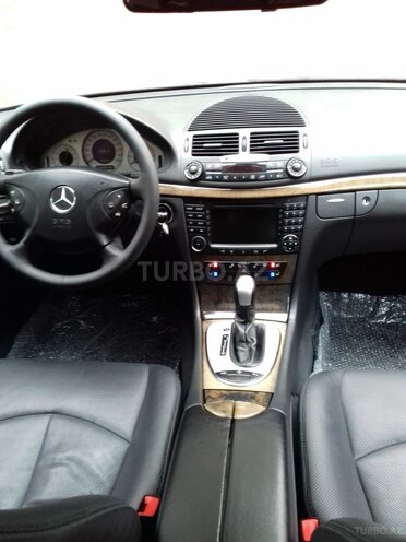 Mercedes E 320 2003, 187,000 km - 3.2 l - Xırdalan
