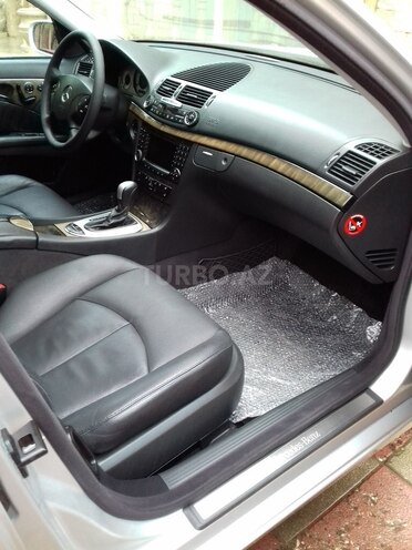 Mercedes E 320 2003, 187,000 km - 3.2 l - Xırdalan