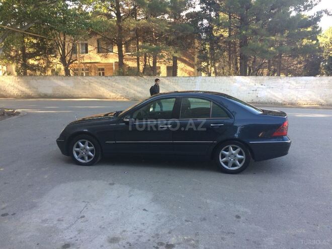 Mercedes C 240 2002, 286,000 km - 2.6 l - Sumqayıt