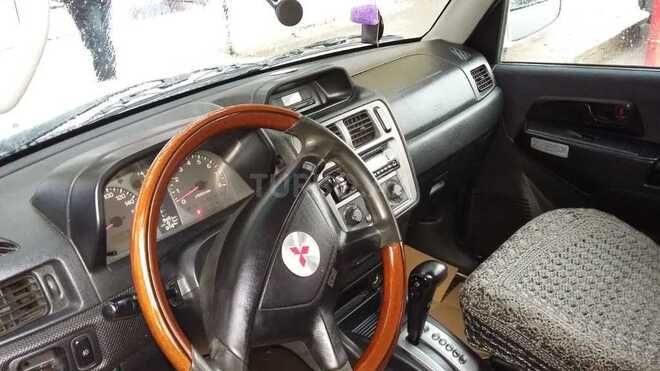 Mitsubishi Pajero io 2000, 311,000 km - 1.8 l - Şamaxı
