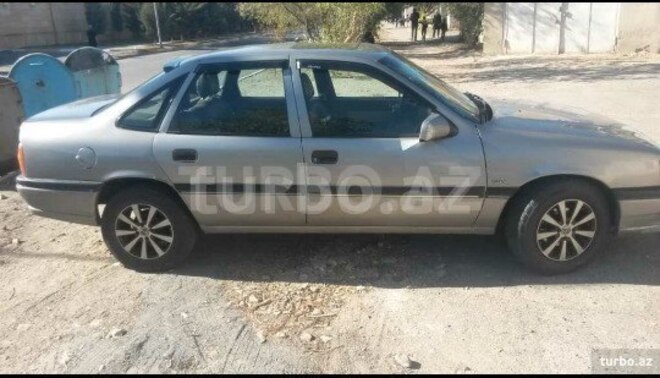 Opel Vectra 1994, 241,100 km - 1.8 л - Bakı