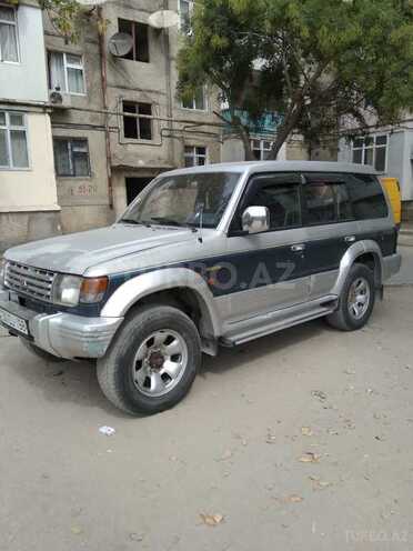 Mitsubishi Pajero 1993, 240,000 km - 2.5 л - Sumqayıt