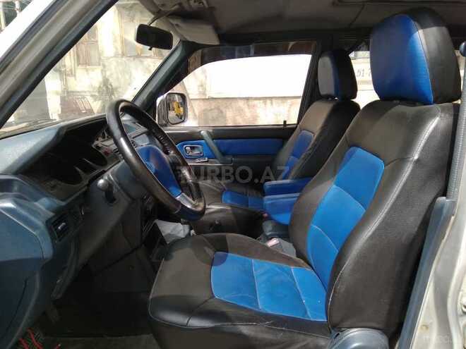 Mitsubishi Pajero 1993, 240,000 km - 2.5 л - Sumqayıt