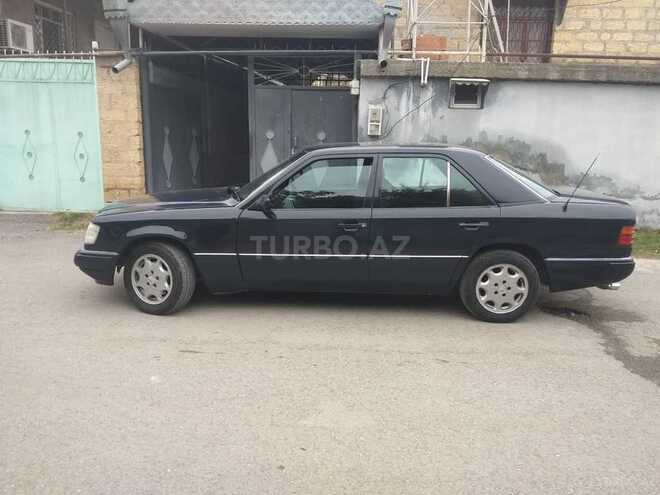 Mercedes E 230 1992, 470,000 km - 0.2 л - Yevlax