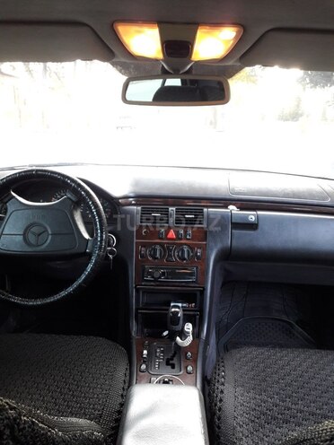 Mercedes E 230 1997, 350,000 km - 2.3 l - Gəncə