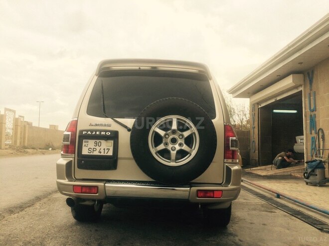 Mitsubishi Pajero 2001, 190,490 km - 3.5 l - Bakı