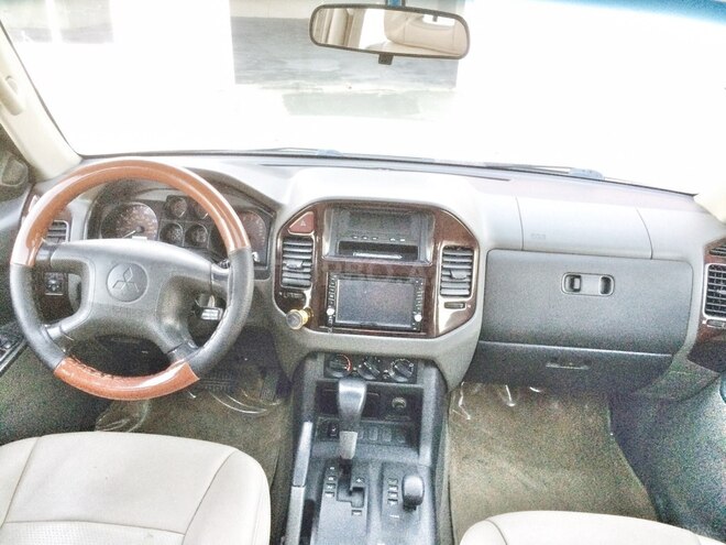 Mitsubishi Pajero 2001, 190,490 km - 3.5 l - Bakı