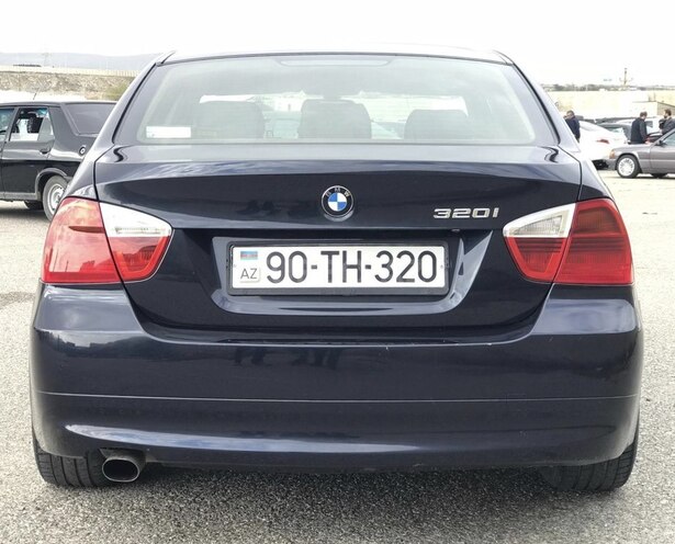 BMW 320 2005, 331,000 km - 2.0 l - Bakı