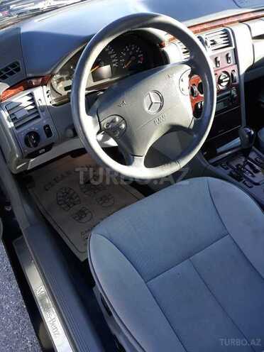 Mercedes E 240 2000, 232,000 km - 2.6 l - Bakı