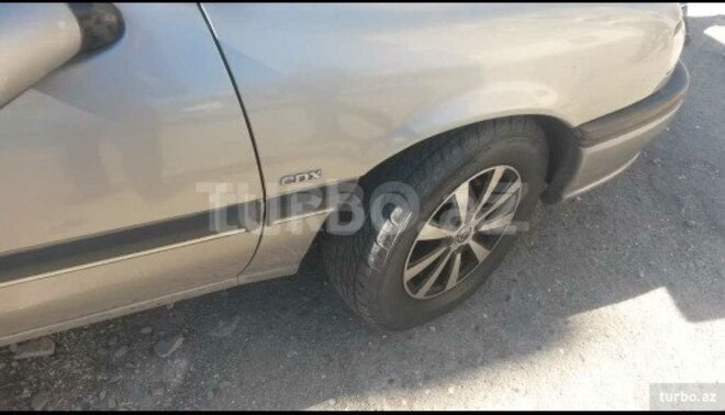 Opel Vectra 1994, 241,100 km - 1.8 л - Bakı