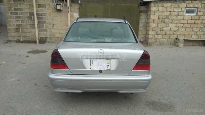 Mercedes C 280 1999, 300,000 km - 2.8 l - Bakı