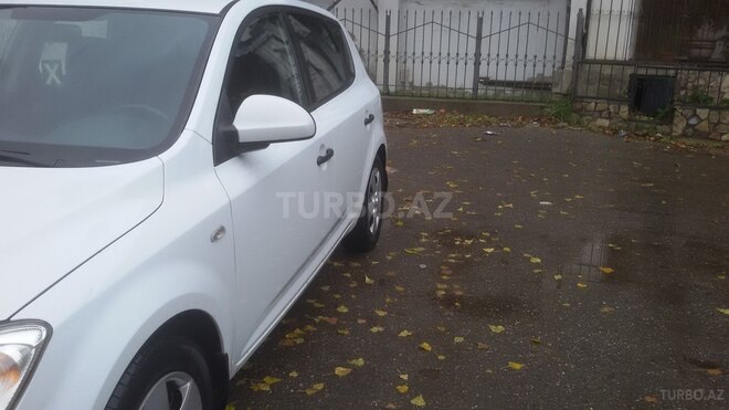 Kia Ceed 2008, 131,000 km - 1.4 l - Bakı