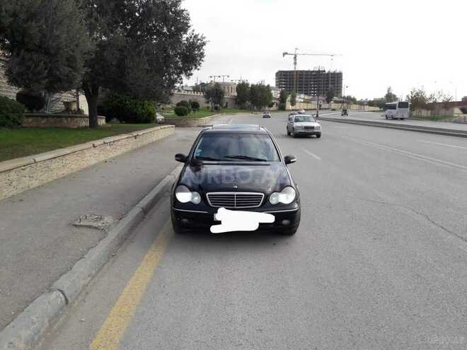 Mercedes C 240 2002, 310,000 km - 2.4 l - Bakı