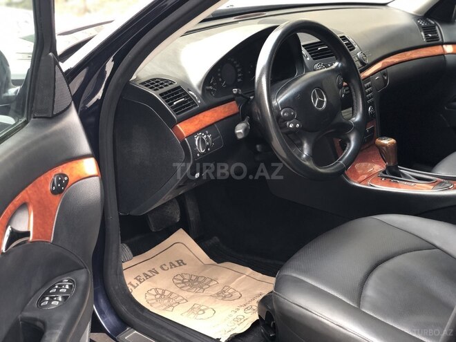 Mercedes E 220 2006, 294,000 km - 2.2 l - Bakı