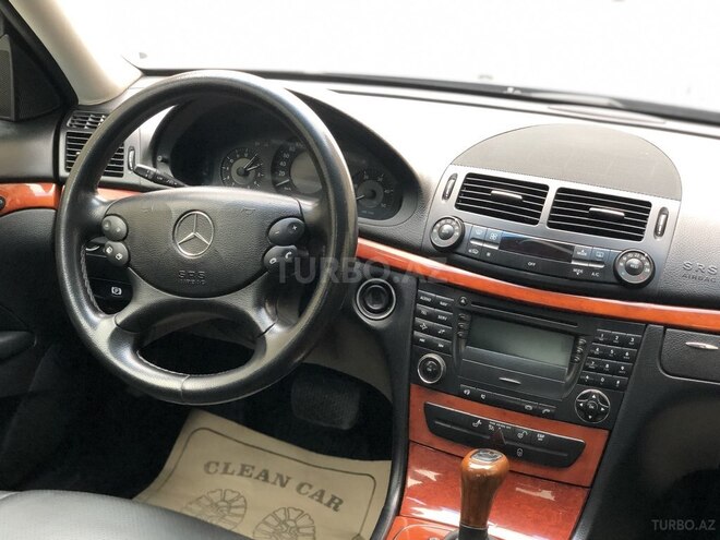 Mercedes E 220 2006, 294,000 km - 2.2 l - Bakı