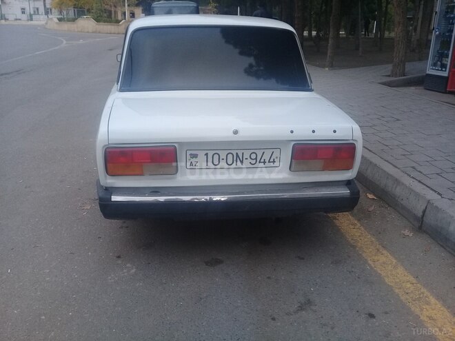 LADA (VAZ) 2107 2005, 10,000 km - 1.6 l - Naftalan