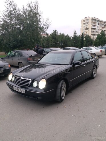 Mercedes E 320 2001, 355,000 km - 3.2 л - Bakı