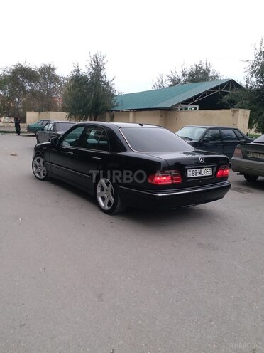 Mercedes E 320 2001, 355,000 km - 3.2 л - Bakı