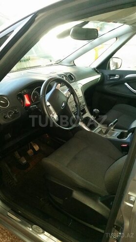 Ford  2006, 450,000 km - 2.0 l - Bakı