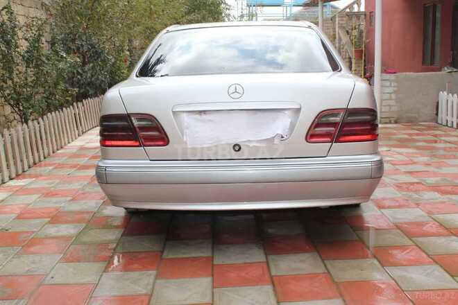 Mercedes E 220 2000, 410,000 km - 0.2 l - Bakı