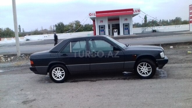 Mercedes 190 1991, 400,000 km - 2.0 l - Bərdə