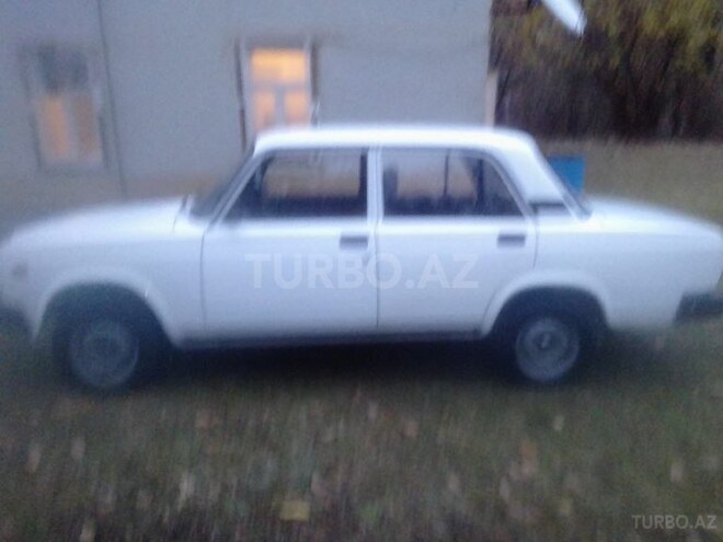 LADA (VAZ) 2107 2006, 152,000 km - 0.2 l - Quba