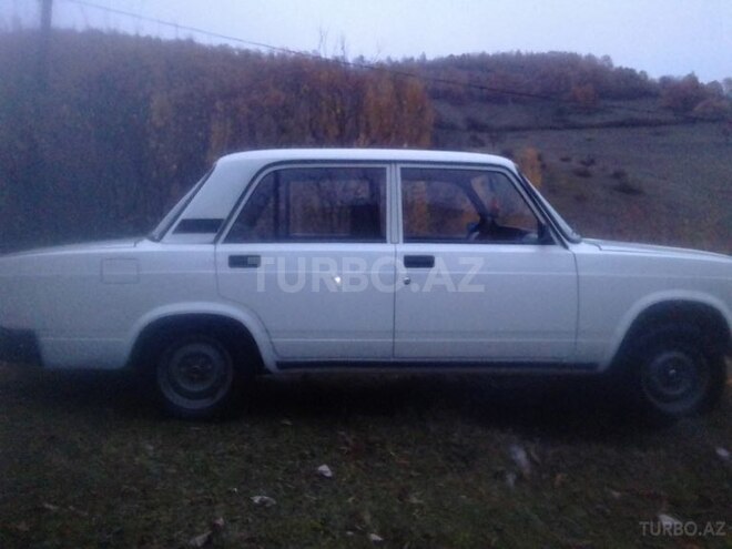 LADA (VAZ) 2107 2006, 152,000 km - 0.2 l - Quba