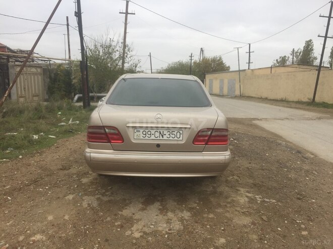 Mercedes E 240 2000, 327,000 km - 2.4 l - Bakı