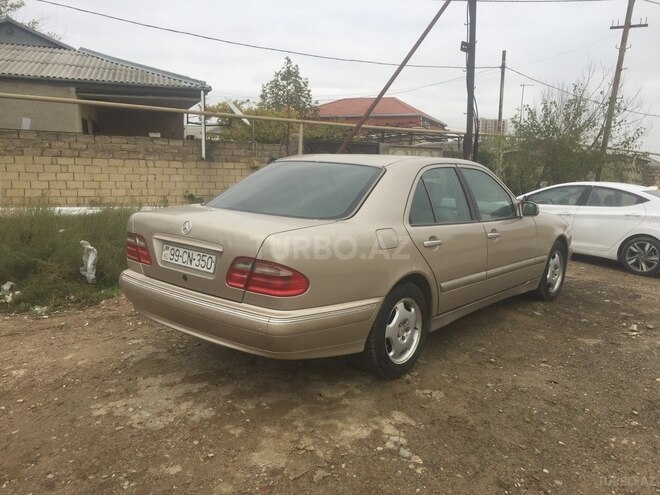 Mercedes E 240 2000, 327,000 km - 2.4 l - Bakı