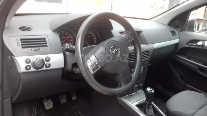 Opel Astra 2006, 221,000 km - 1.4 l - Bakı
