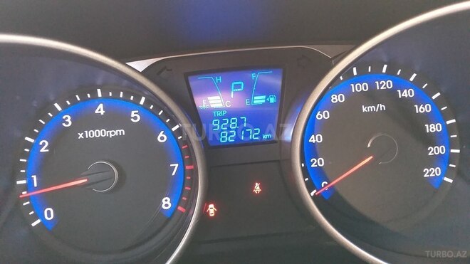 Hyundai ix35 2014, 82,200 km - 2.0 l - Bakı