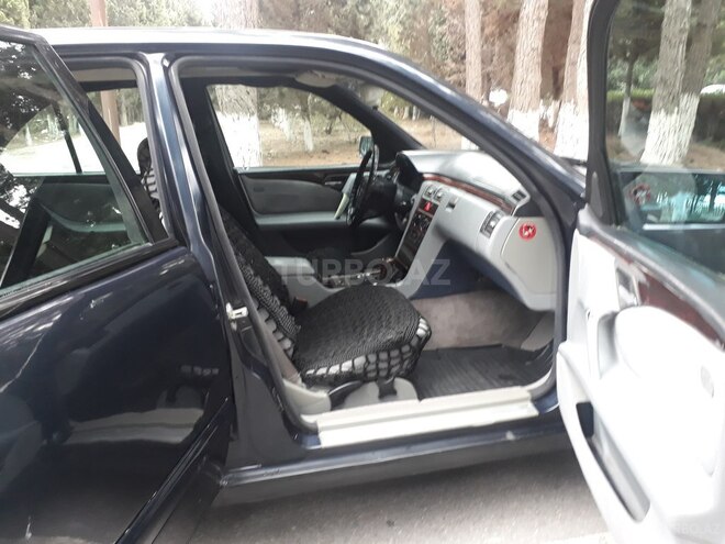 Mercedes E 200 1997, 258,000 km - 2.0 л - Sumqayıt