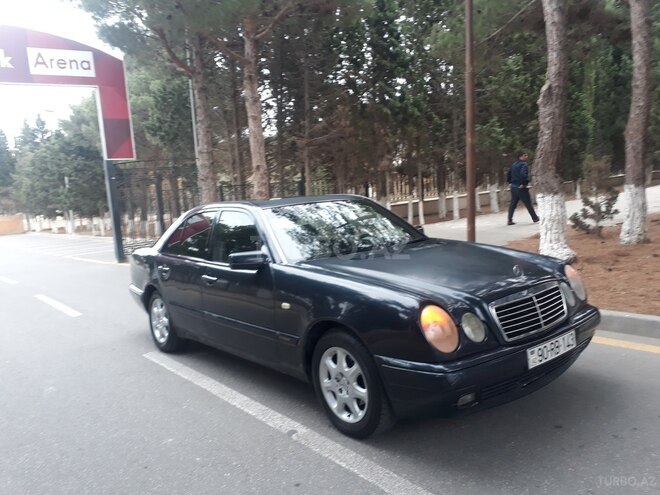 Mercedes E 200 1997, 258,000 km - 2.0 л - Sumqayıt