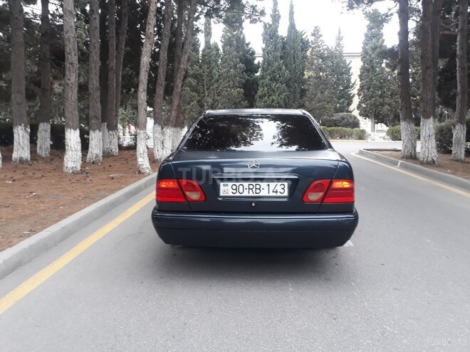 Mercedes E 200 1997, 258,000 km - 2.0 л - Sumqayıt