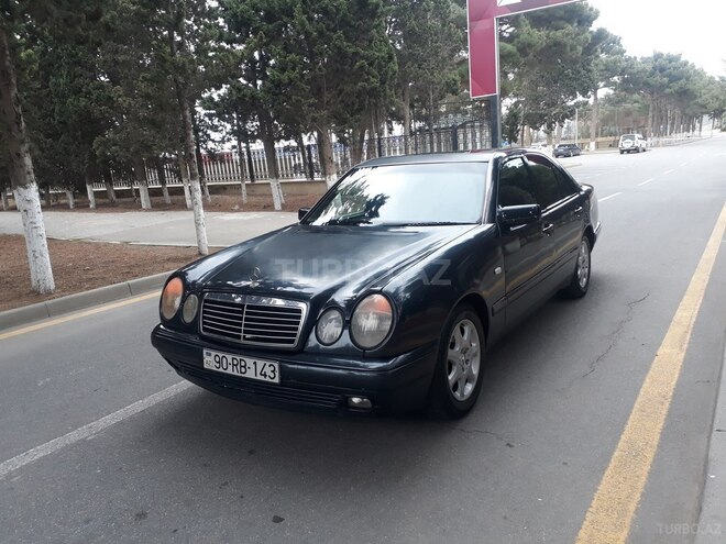 Mercedes E 200 1997, 258,000 km - 2.0 л - Sumqayıt