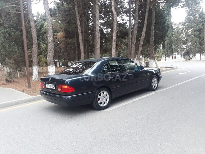 Mercedes E 200 1997, 258,000 km - 2.0 л - Sumqayıt