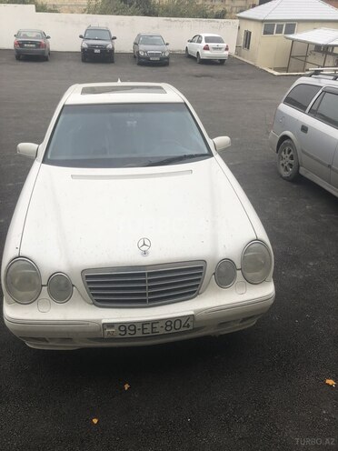 Mercedes E 240 2001, 198,000 km - 2.4 l - Bakı