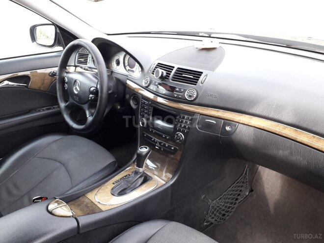 Mercedes E 220 2006, 301,000 km - 2.2 l - Bakı