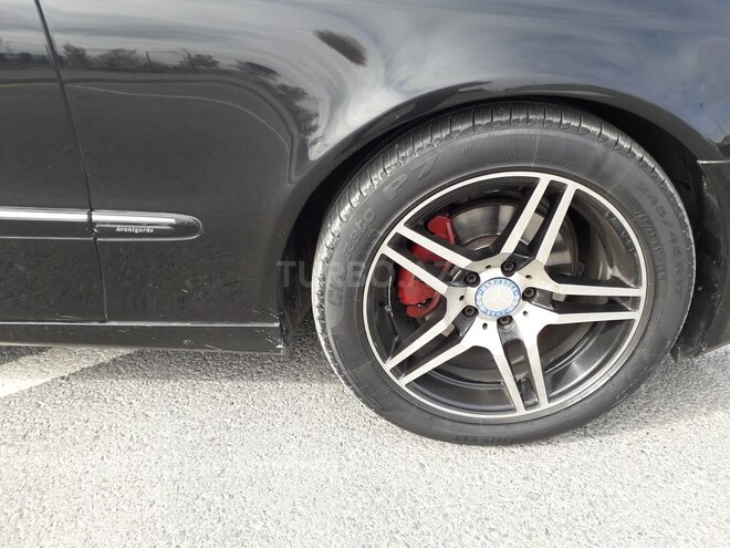 Mercedes E 220 2006, 301,000 km - 2.2 l - Bakı