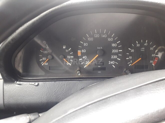 Mercedes C 220 1993, 390,000 km - 2.2 l - Bakı