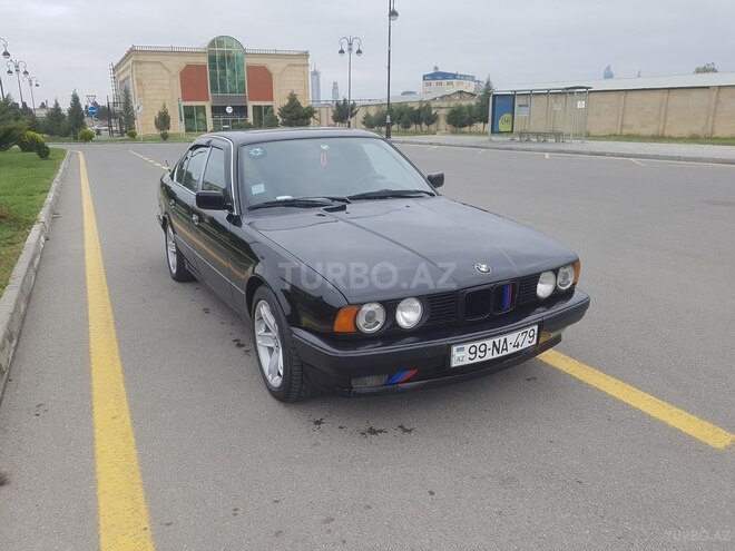 BMW 520 1988, 325,120 km - 2.0 l - Bakı